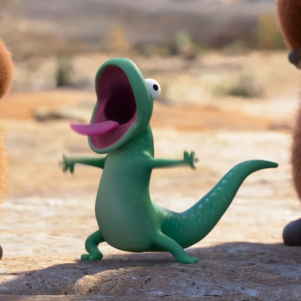 lizard shouting to atttracrt