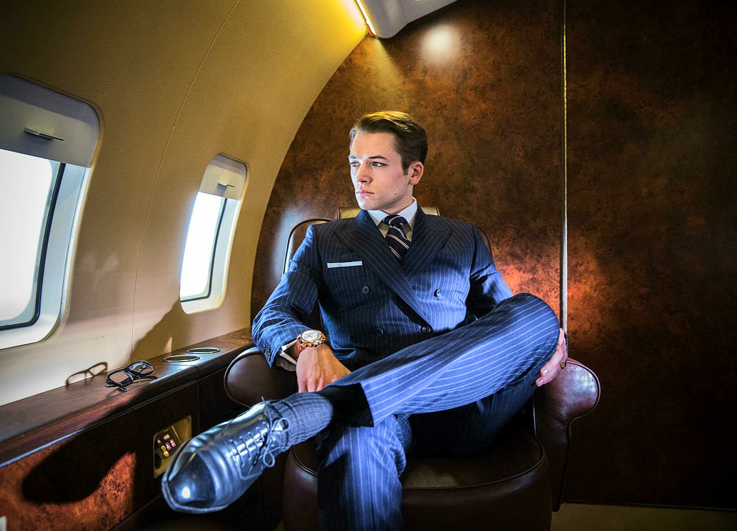 A attitude man on the flight 